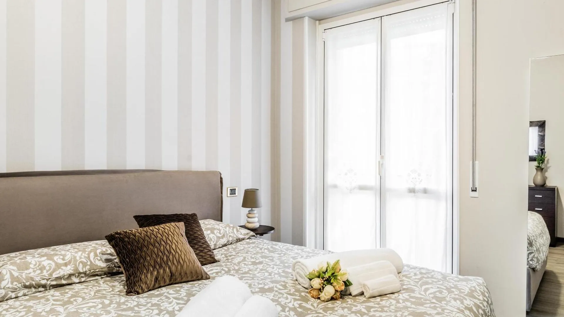 Marilyn House Rho Fiera 10Min - Netflix & Design Apartment